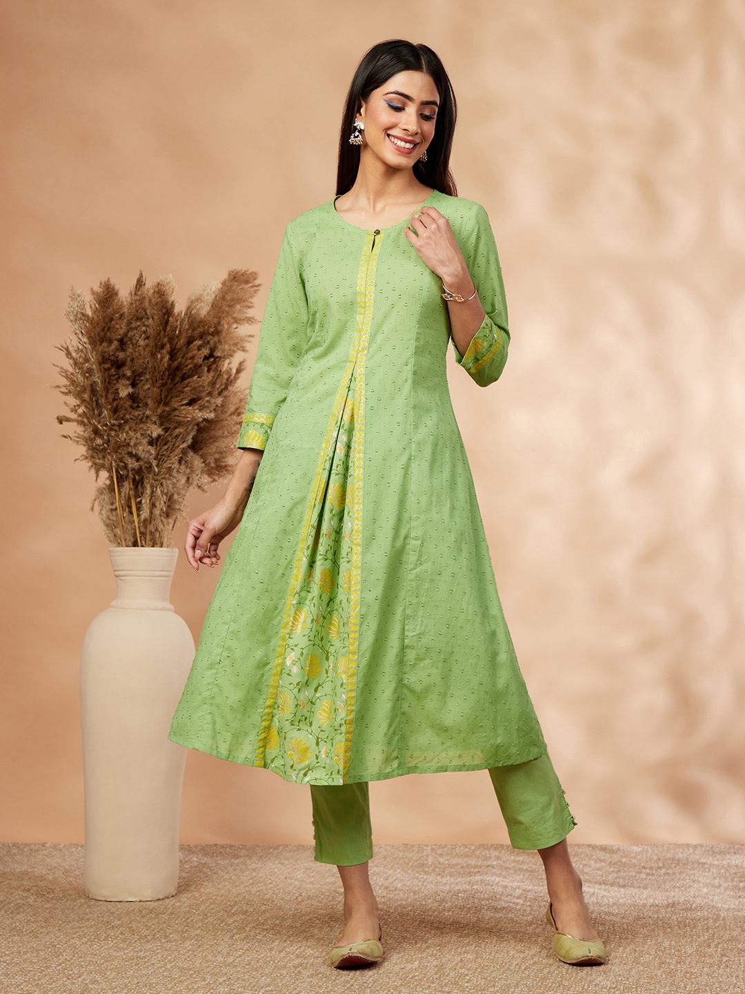 

IMARA Floral Printed Keyhole Neck A-Line Pure Cotton Kurta, Sea green