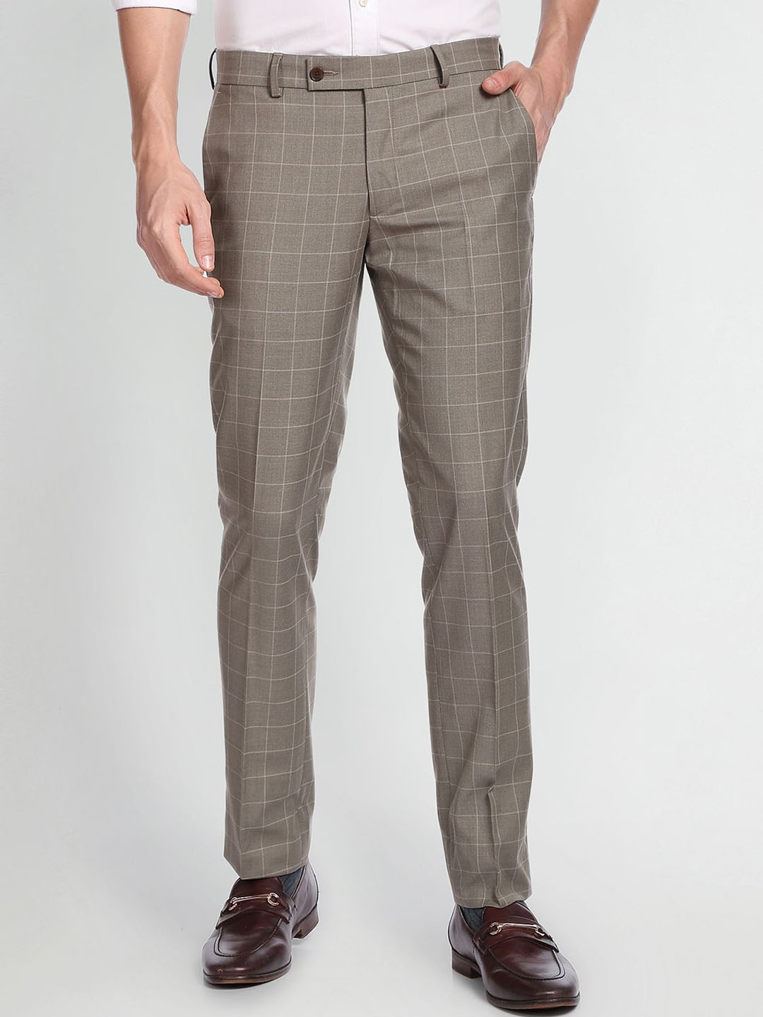 

Arrow Men Mid-Rise Checked Plain Regular Fit Formal Trousers, Brown