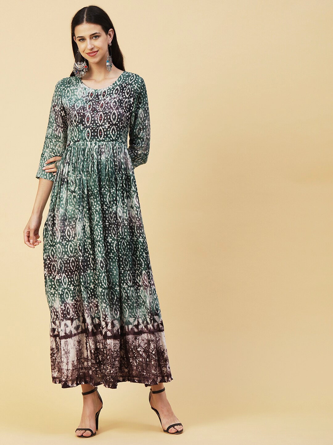 

FASHOR Green Ethnic Motifs Printed Maxi Dress