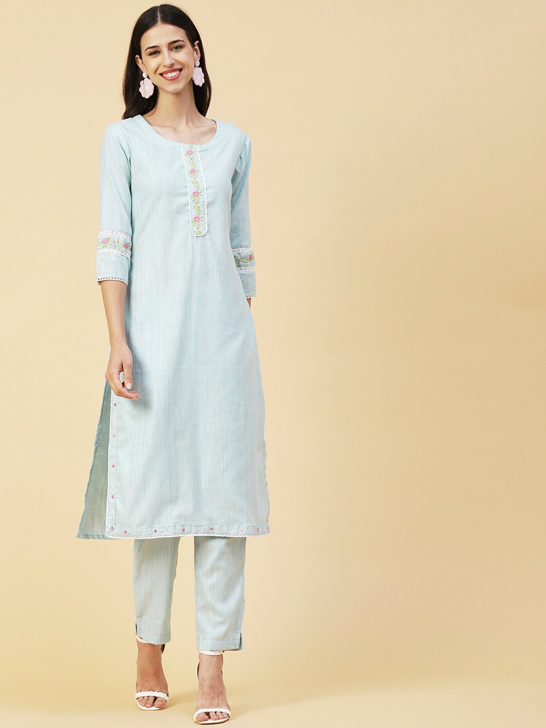 

FASHOR Blue Striped Regular Thread Work Kurta With Trousers