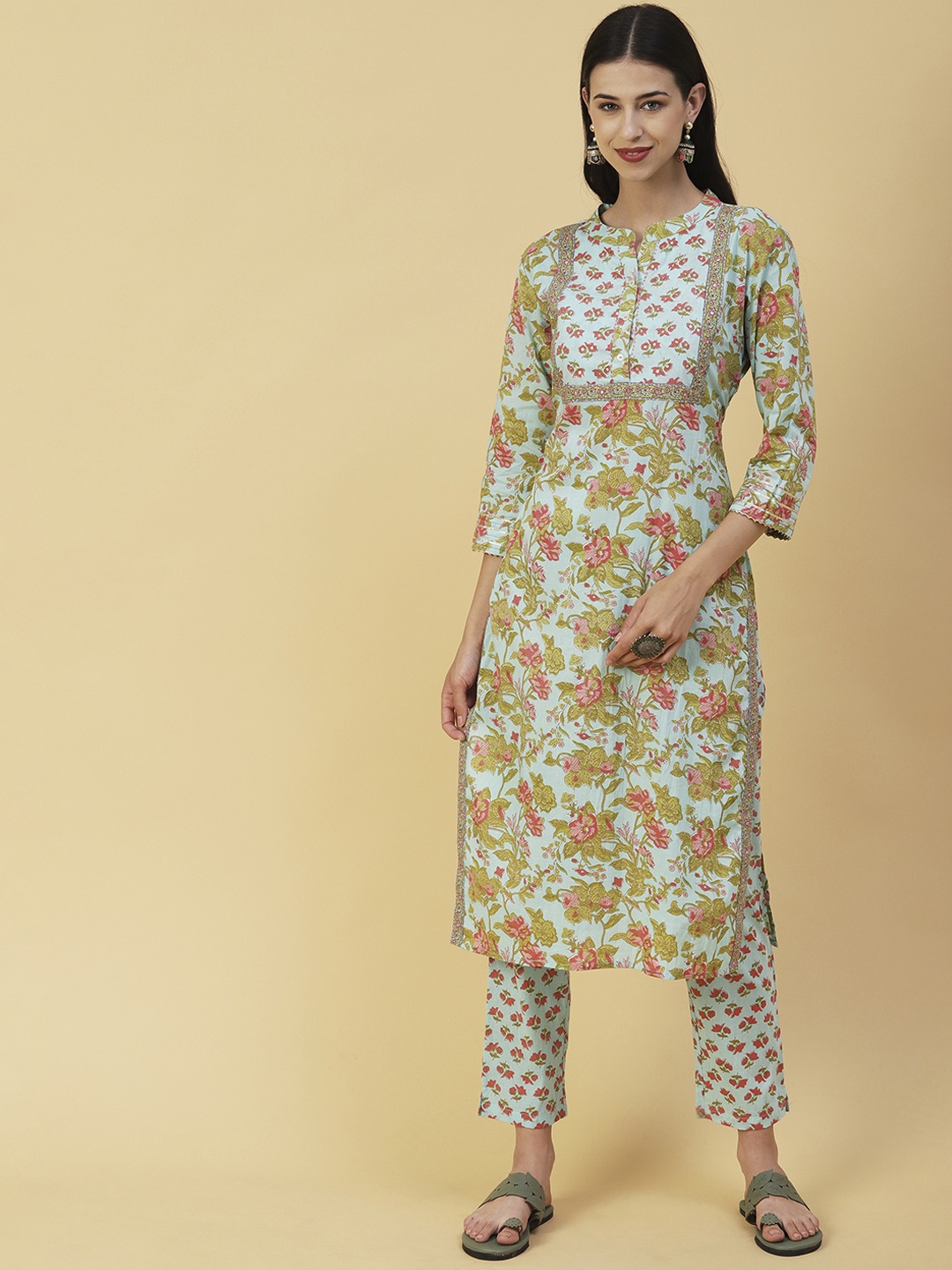 

FASHOR Blue & Green & Red Floral Printed Sequinned Pure Cotton Kurta With Trousers