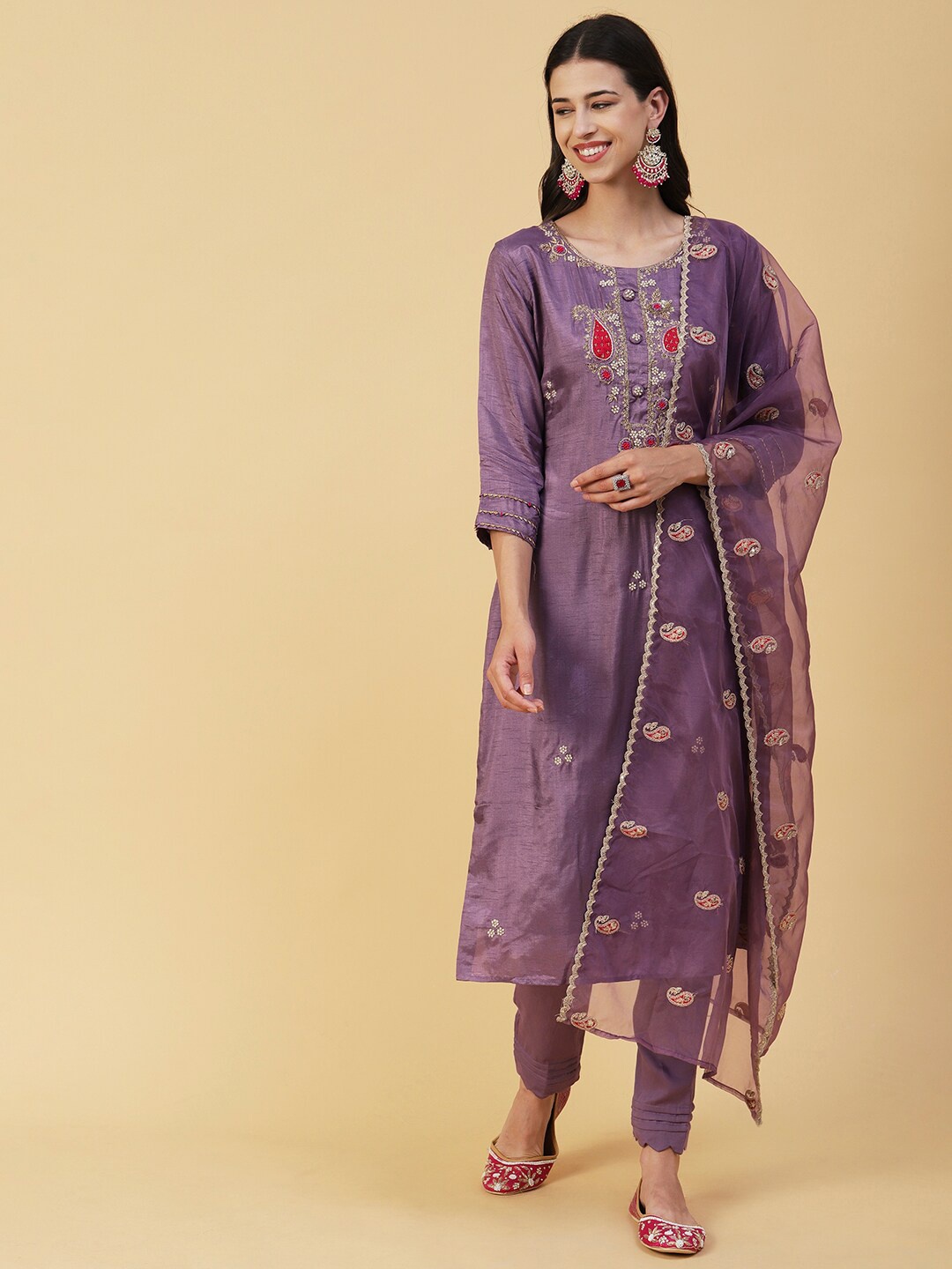 

FASHOR Purple & Red Ethnic Motifs Embroidered Kurta With Trousers & Dupatta