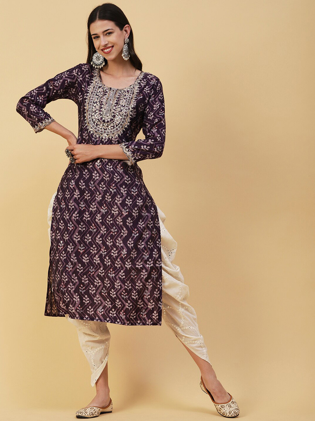 

FASHOR Purple & Mauve Ethnic Motif Printed Thread Work Straight Kurta