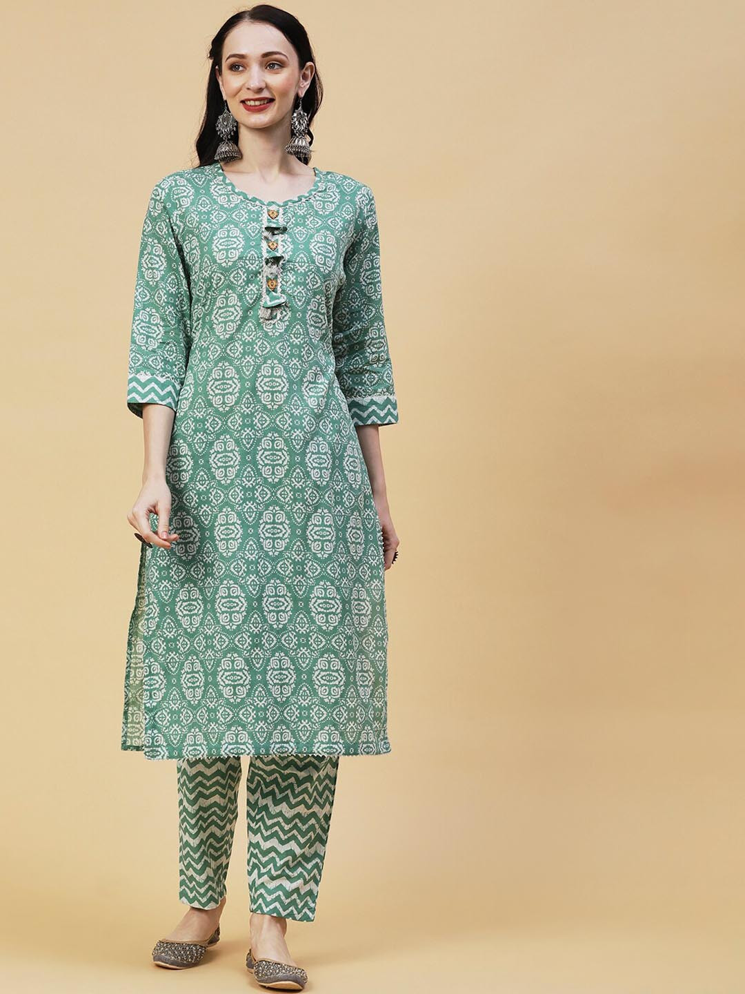 

FASHOR Green & Off White Ethnic Motifs Printed Pure Cotton Kurta With Trousers