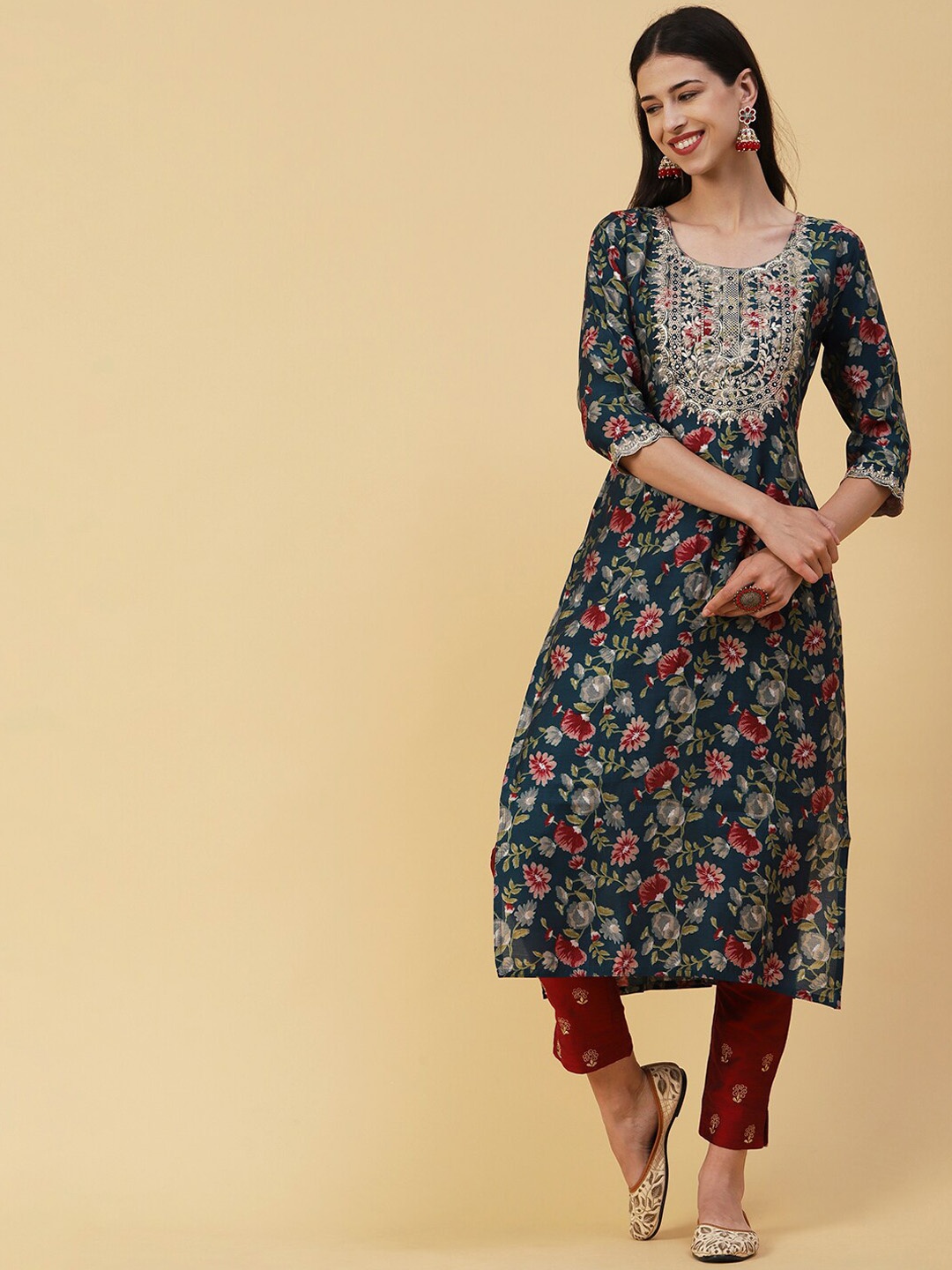 

FASHOR Teal Green & Red Floral Printed Thread Work Straight Kurta