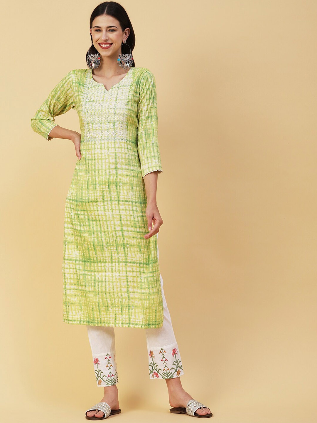 

FASHOR Lime Green & White Checked Notched Neck Thread Work Kurta
