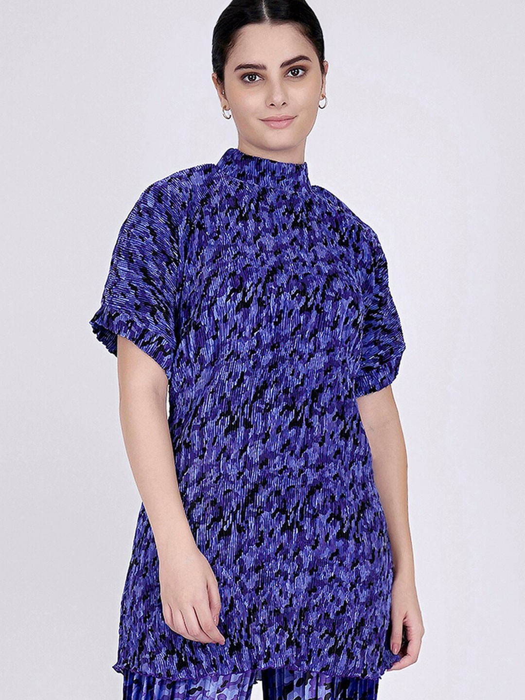 

First Resort by Ramola Bachchan Camouflage Printed Satin Tunic, Blue