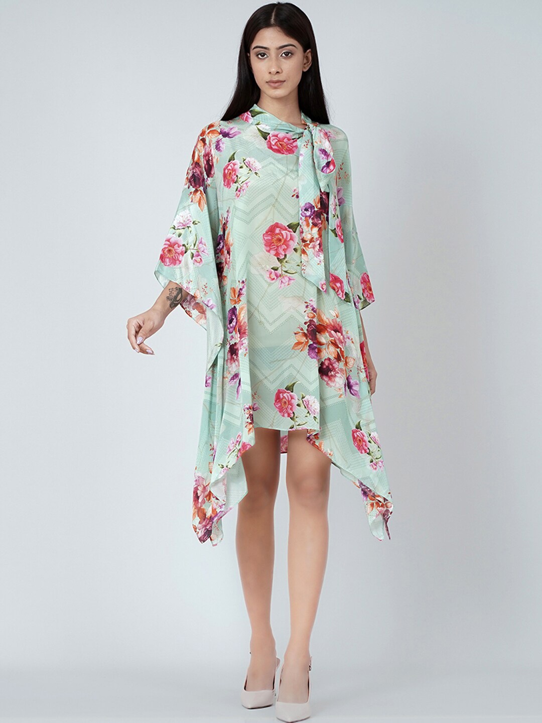 

First Resort by Ramola Bachchan Floral Print Tie-Up Neck Kaftan Dress, Green