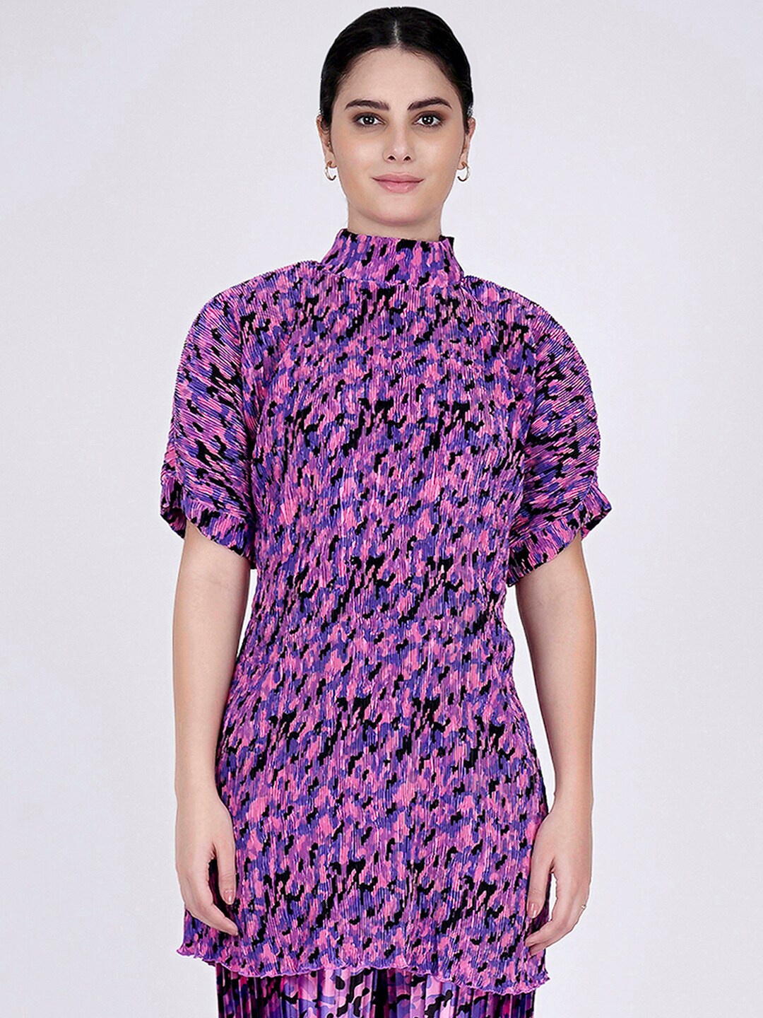 

First Resort by Ramola Bachchan Abstract Printed High Neck Satin Top, Purple