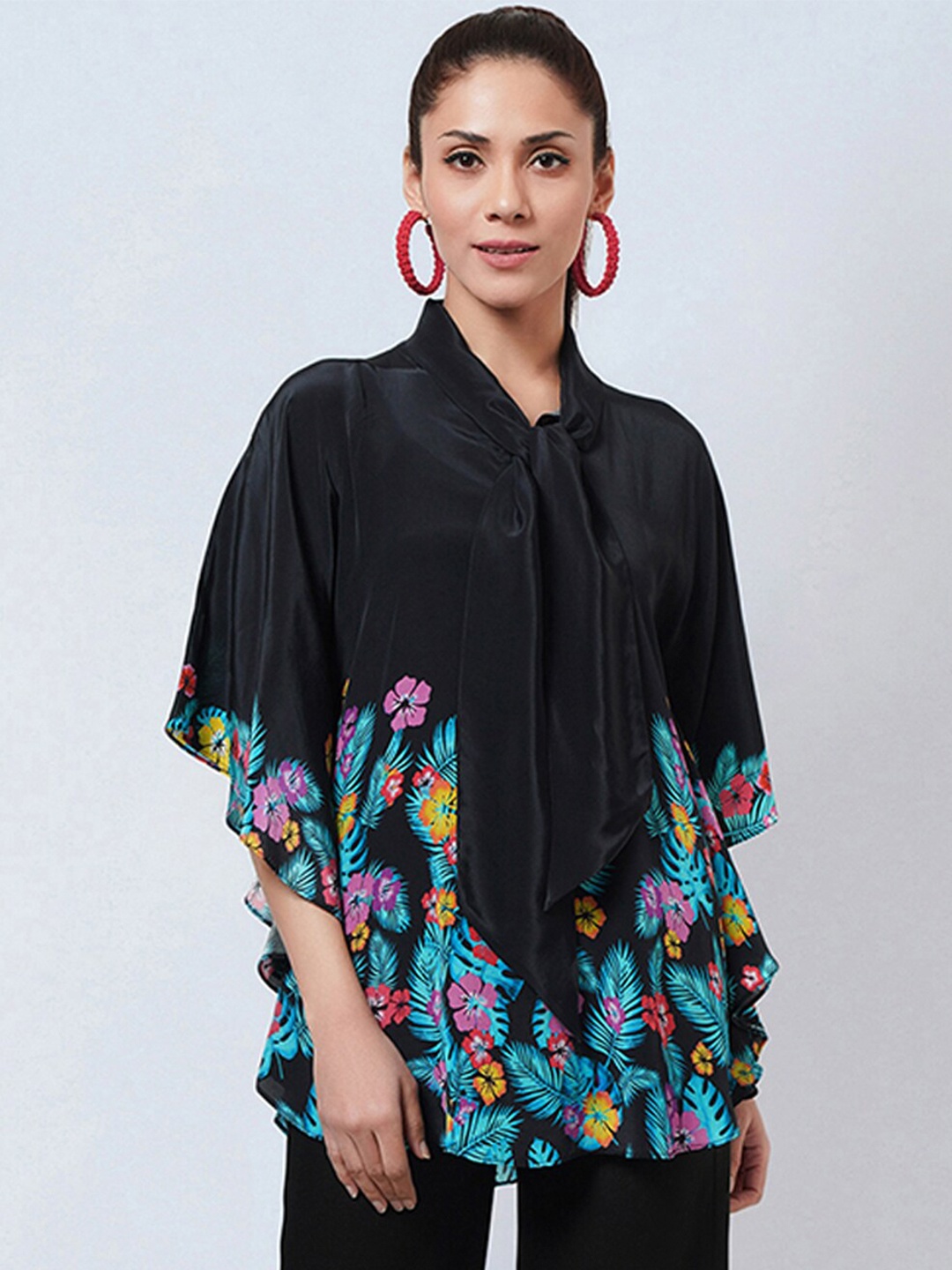 

First Resort by Ramola Bachchan Floral Print Tie-Up Neck Kimono Sleeve Kaftan Top, Black