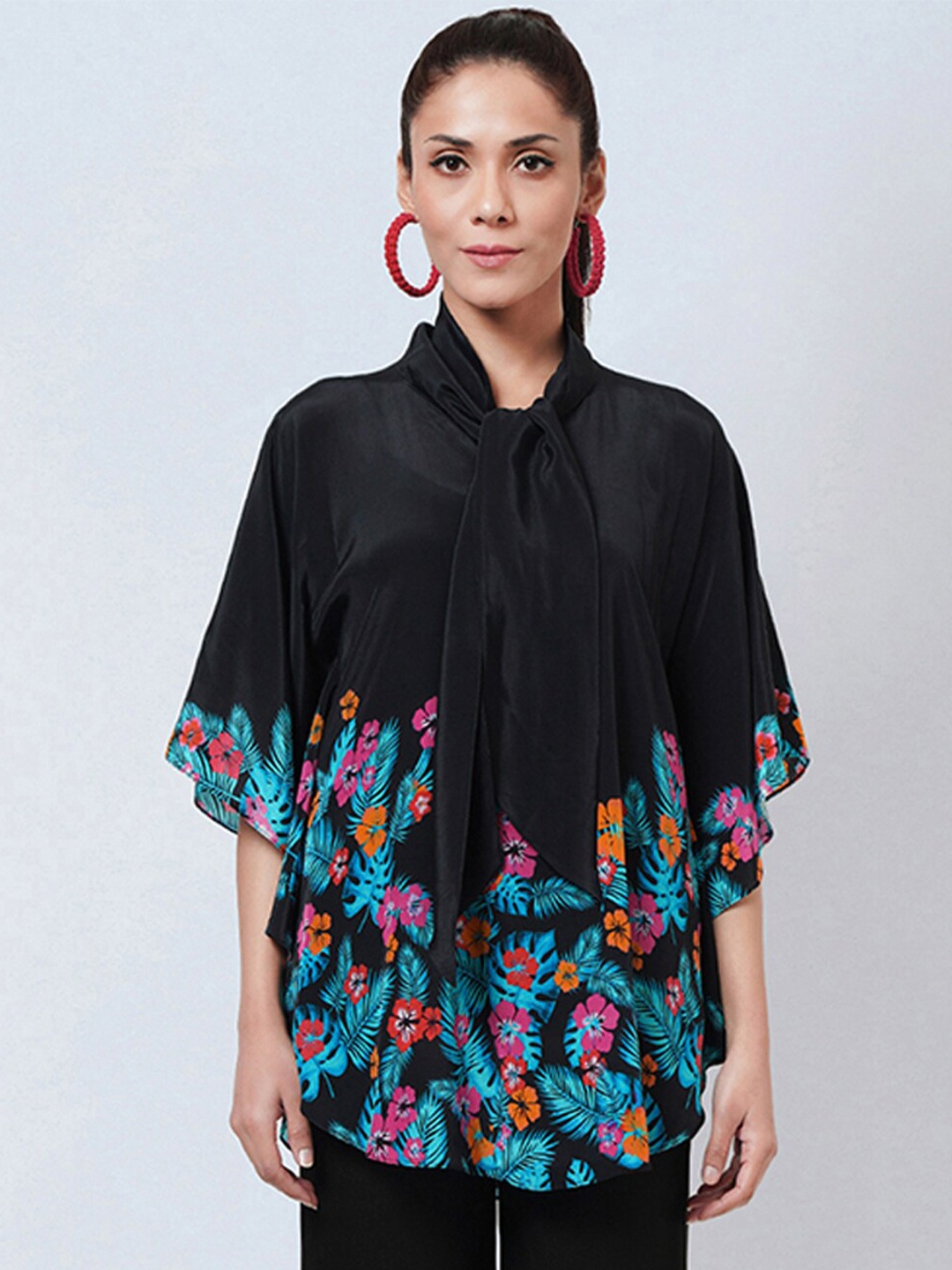 

First Resort by Ramola Bachchan Floral Print Tie Up Neck Kaftan Top, Black