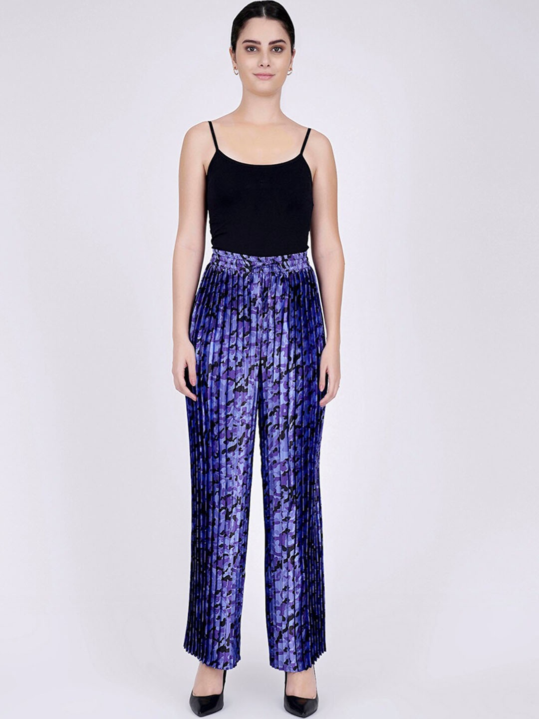 

First Resort by Ramola Bachchan Women Abstract Printed Accordion Pleated Palazzos, Blue