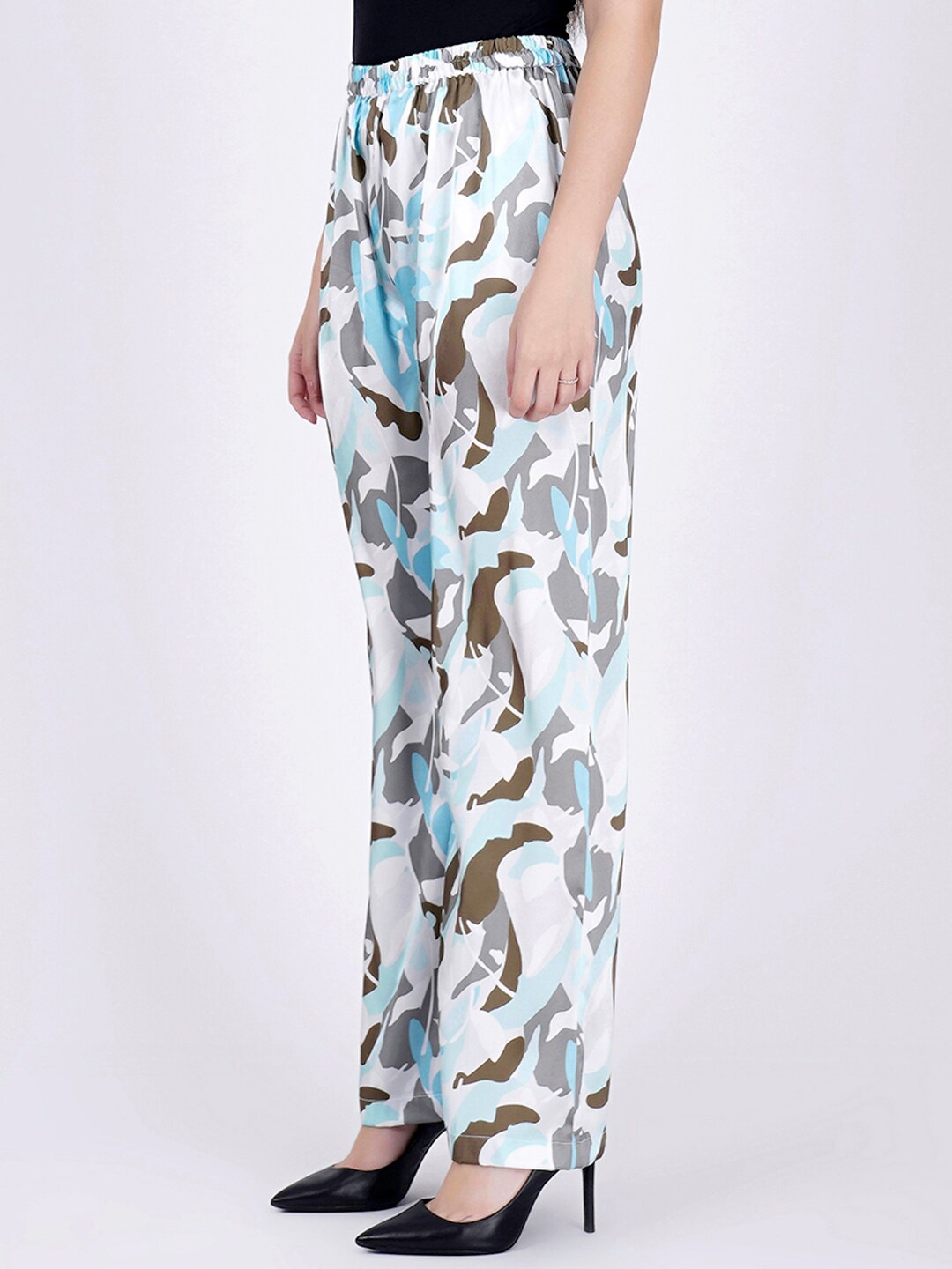 

First Resort by Ramola Bachchan Women Abstract Printed Comfort Trousers, Blue