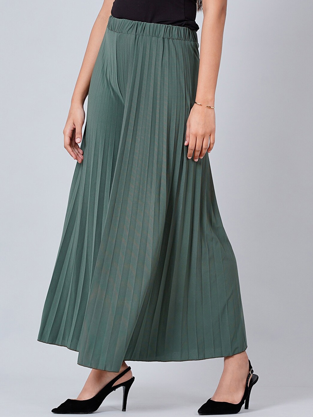 

First Resort by Ramola Bachchan Women Relaxed Fit Wide Leg Pleated Palazzos, Green