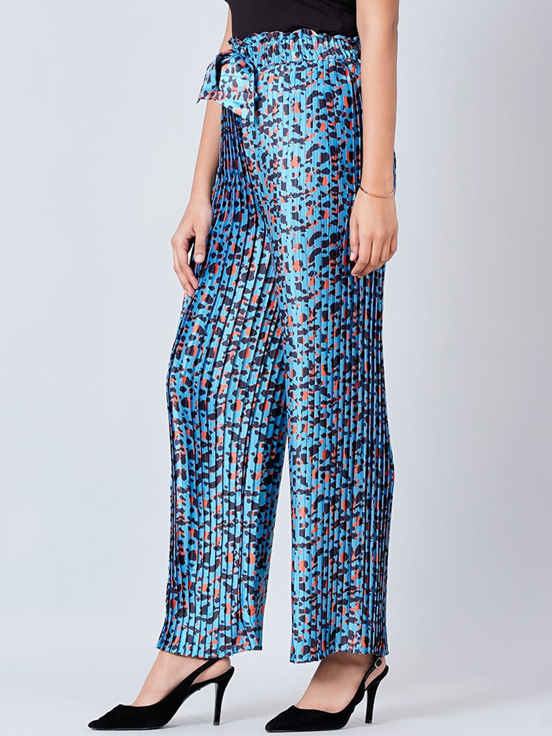 

First Resort by Ramola Bachchan Women Relaxed Fit Animal Printed Pleated Palazzos, Blue