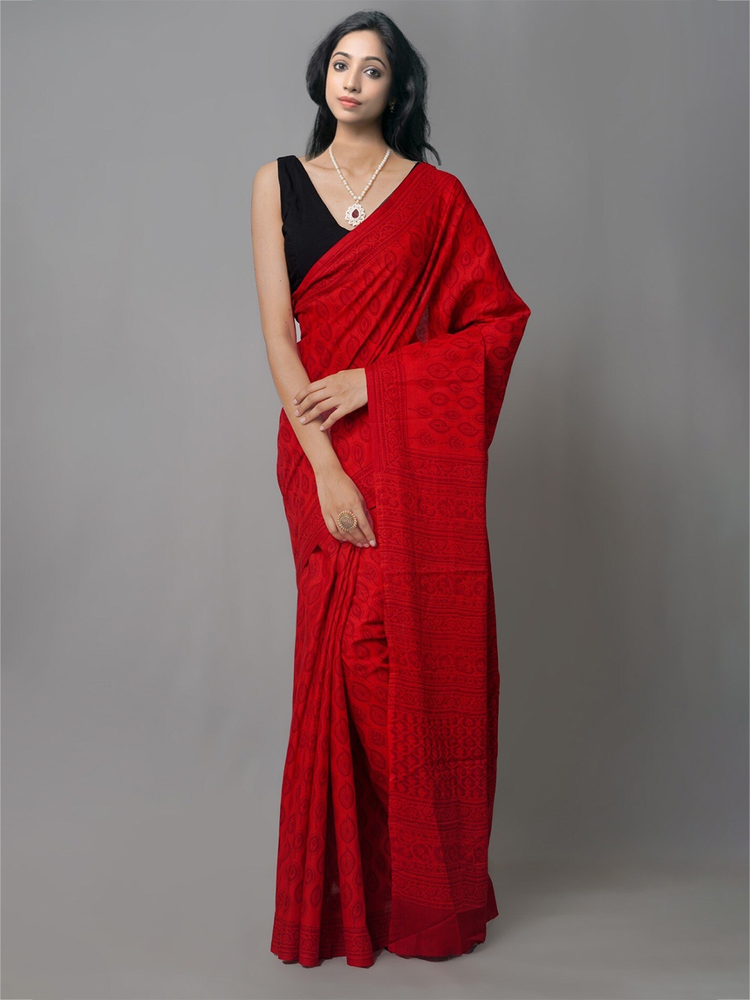 

Unnati Silks Ethnic Motif Block Print Saree With Blouse Piece, Red