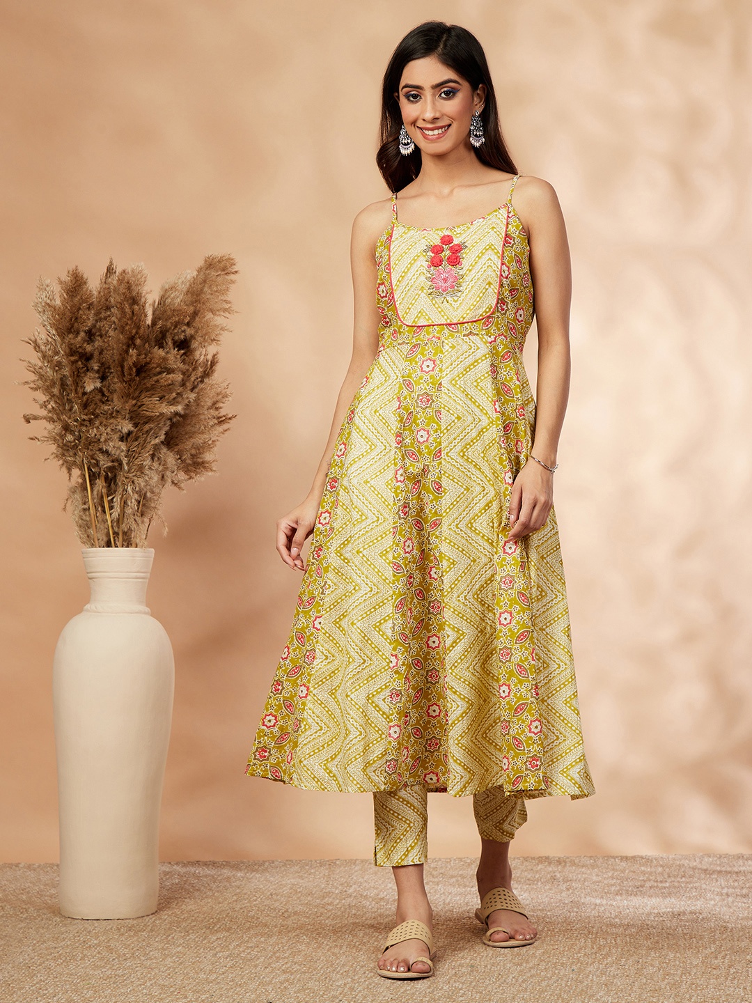 

IMARA Ethnic Motifs Printed Thread Work Pure Cotton Kurta with Trousers, Lime green