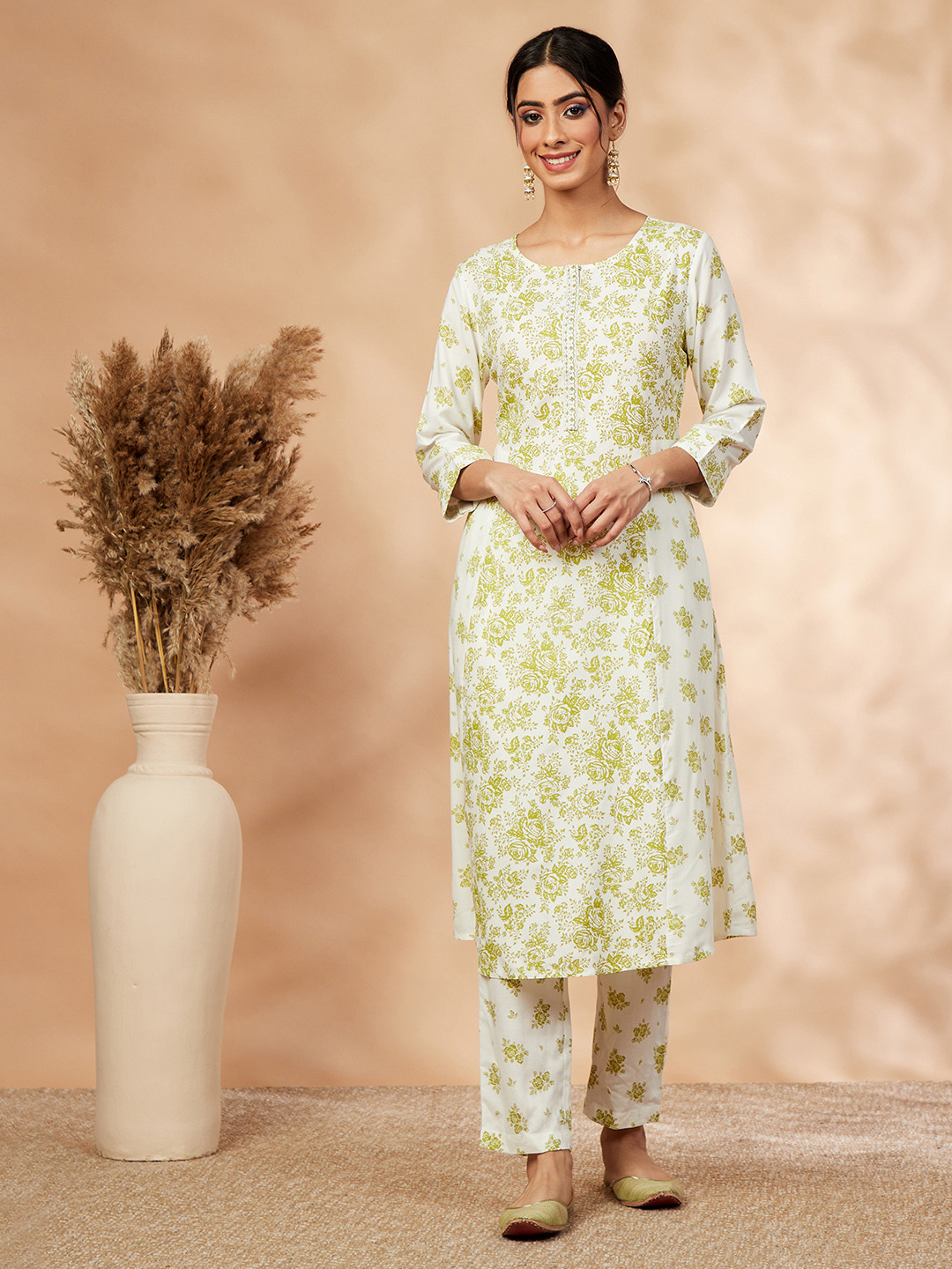 

IMARA Floral Printed Regular A-Line Kurta with Trousers, Off white