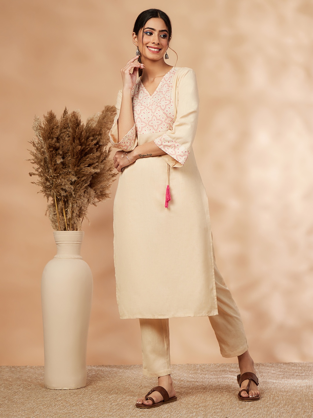 

IMARA Bandhani Printed Regular Kurta with Trousers, Beige