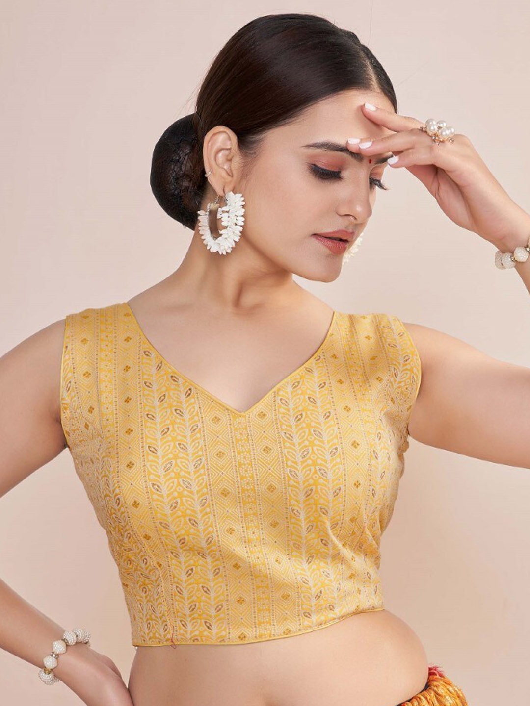 

HIMRISE V-Neck Printed Saree Blouse, Yellow