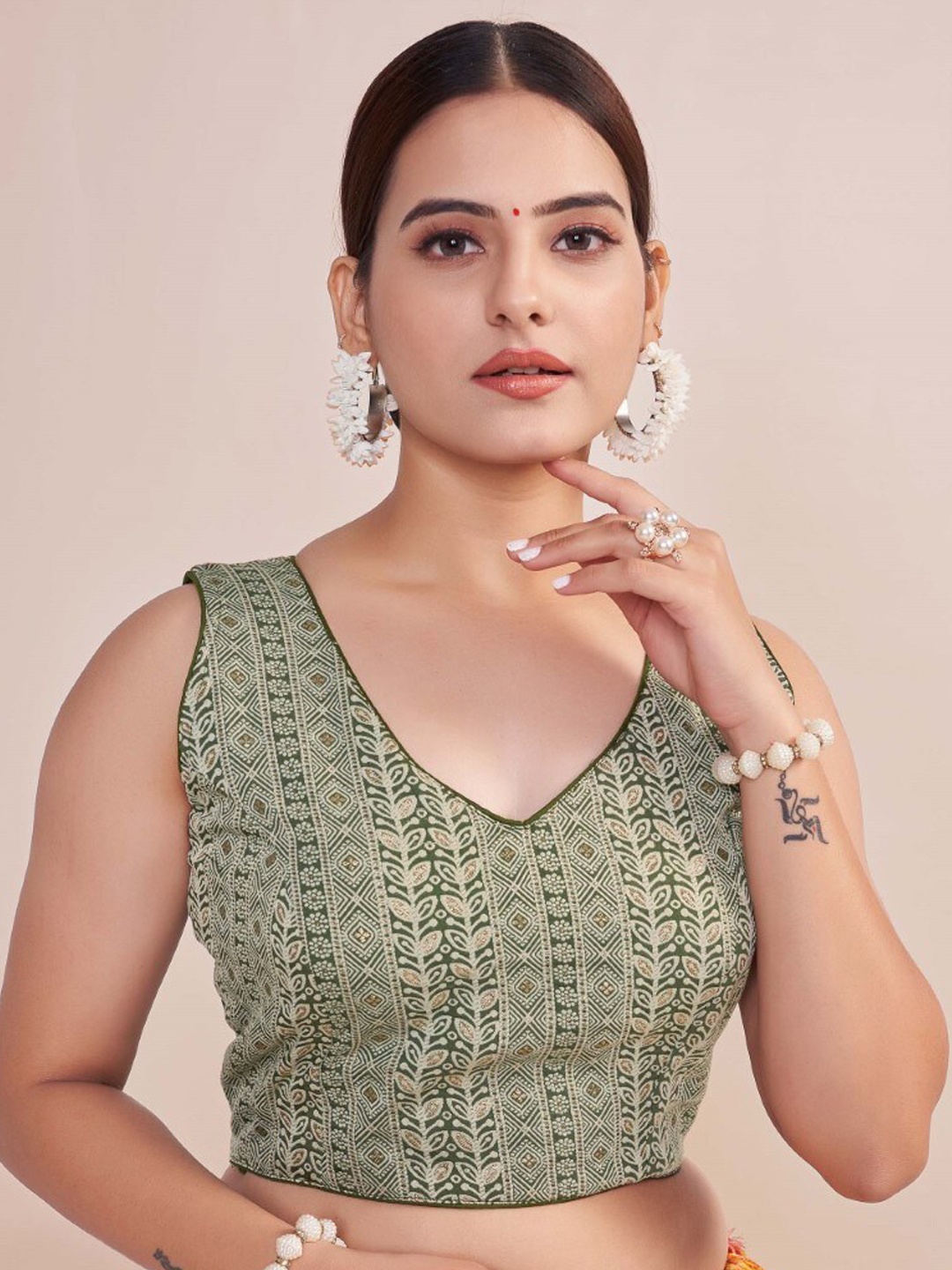 

HIMRISE V-Neck Printed Saree Blouse, Green