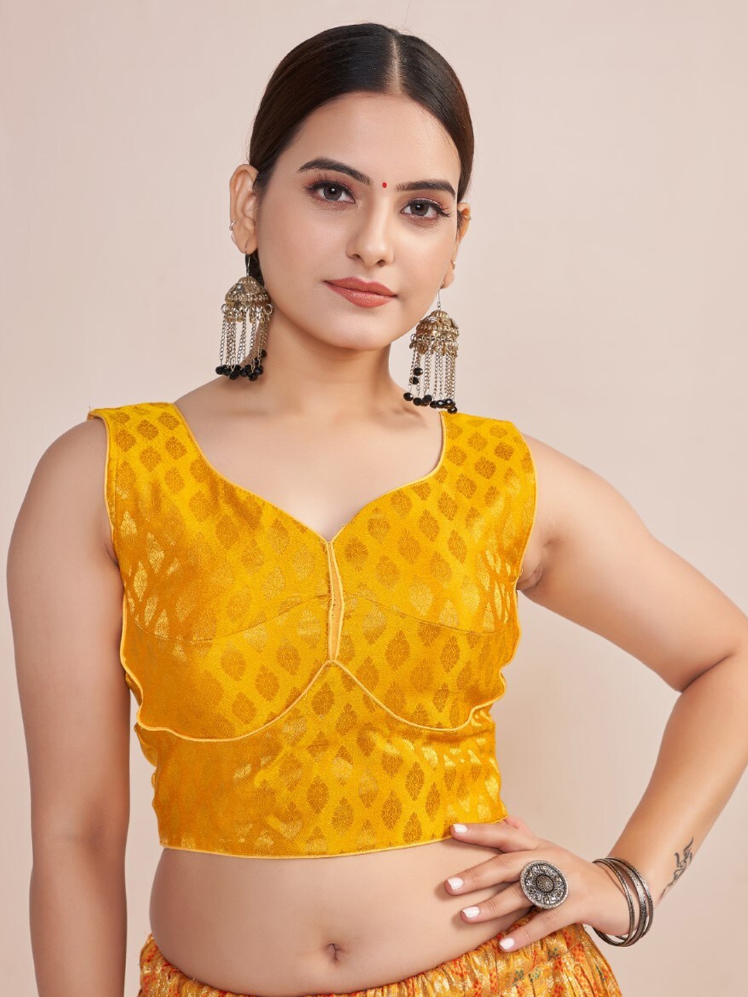 

HIMRISE Ethnic Motifs Woven Design Jacquard Saree Blouse, Yellow