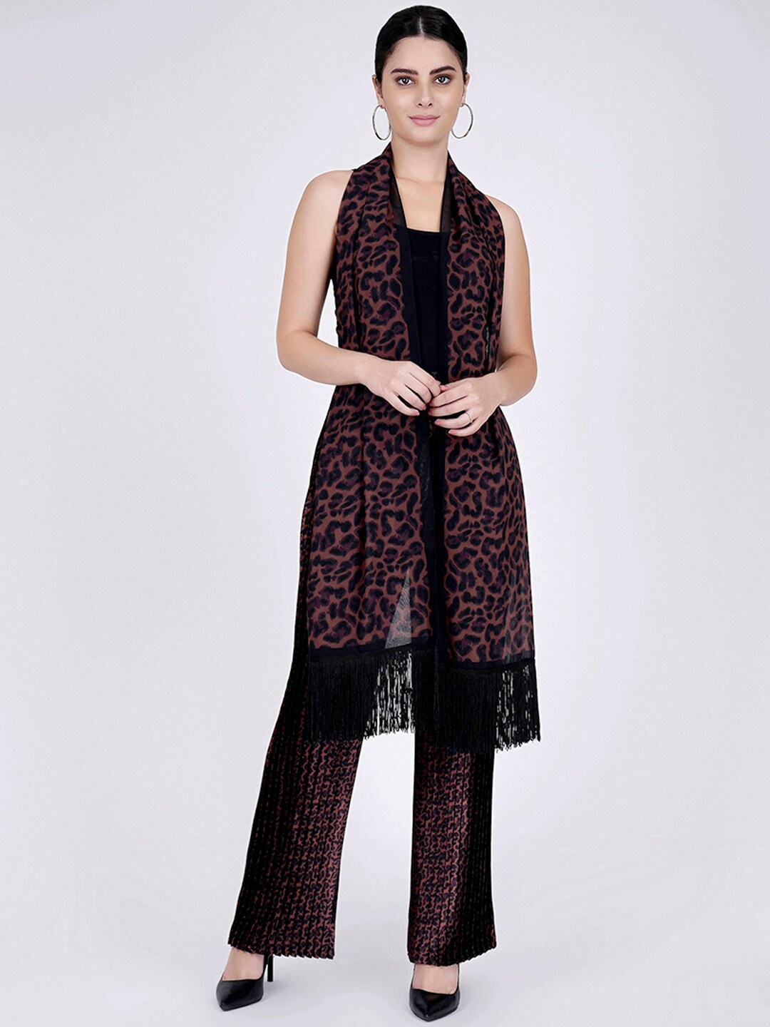 

First Resort by Ramola Bachchan Tunic & Palazzos With Stole Co-Ords, Brown