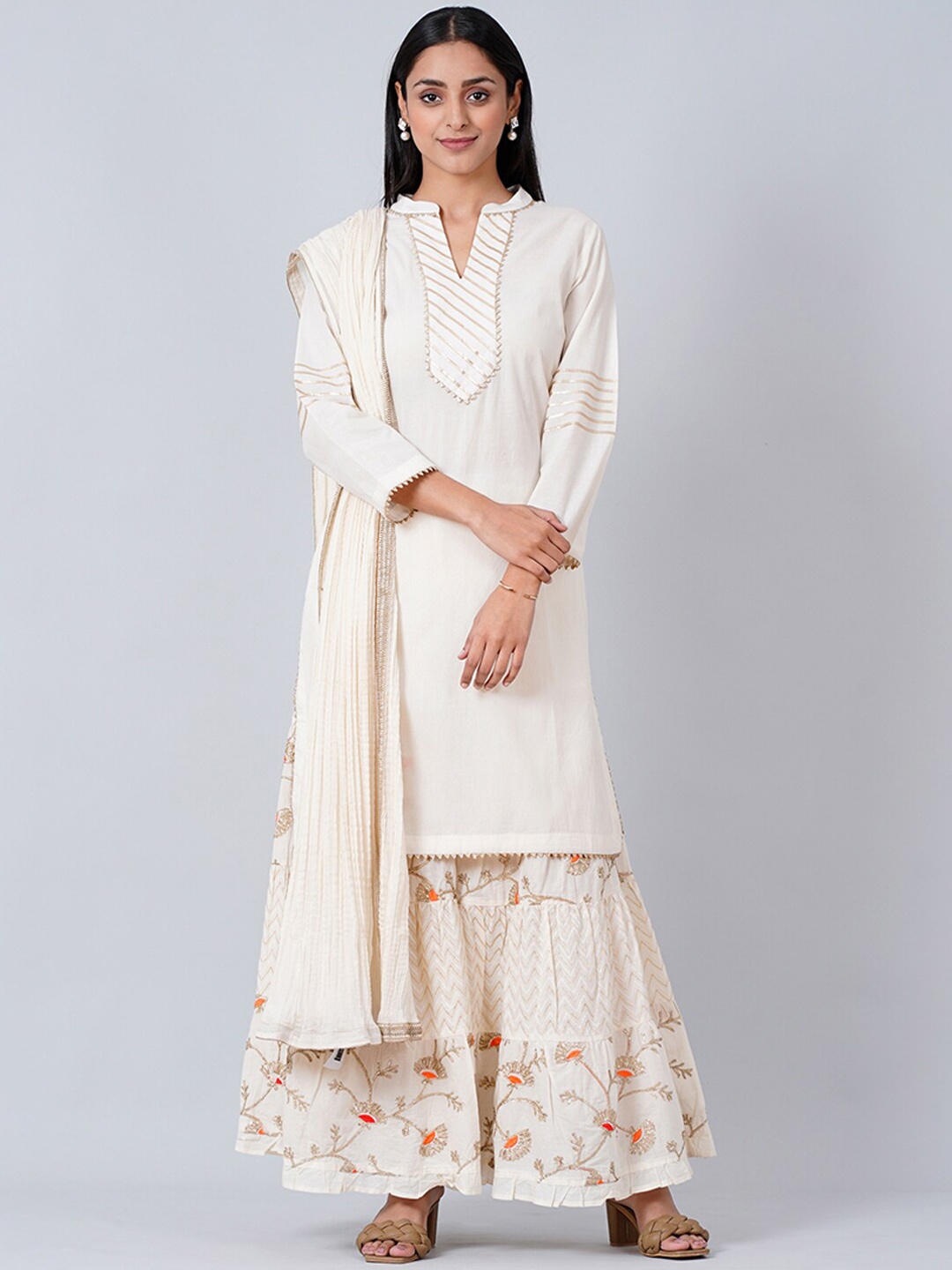

First Resort by Ramola Bachchan Floral Printed Gotta Patti Pure Cotton Kurta & Sharara Set, Cream