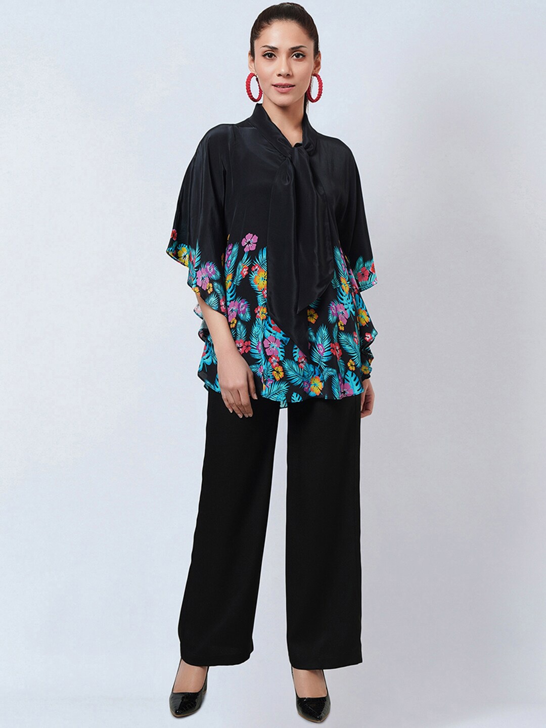 

First Resort by Ramola Bachchan Bow-Tie Top & Palazzos Co-Ords, Black