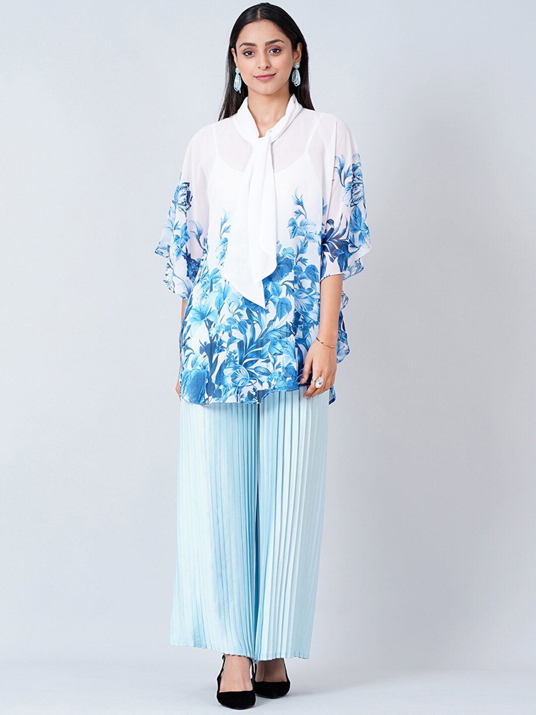 

First Resort by Ramola Bachchan Floral Printed Top With Pleated Palazzo, Blue