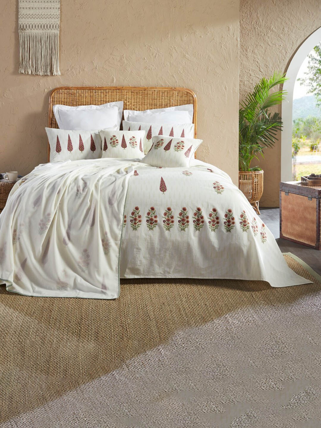 

HOUMN Azalea White & Red Block Printed Cotton Double King Bedding Set