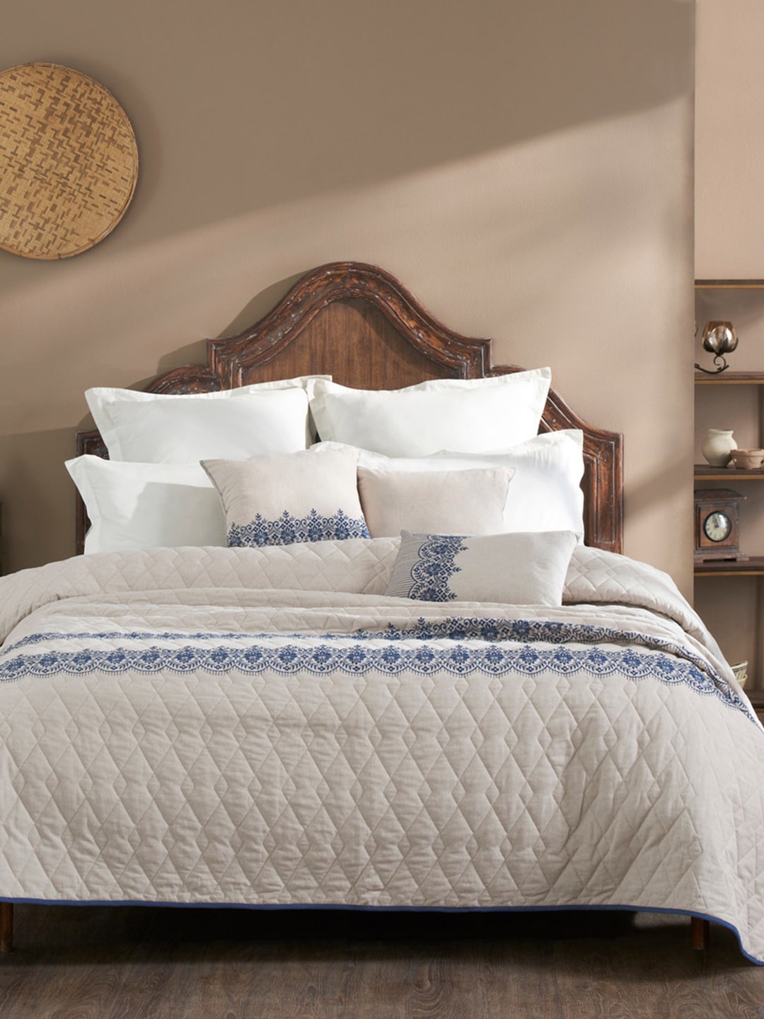 

HOUMN Blue & White Embroidered Double Queen Bedding Set