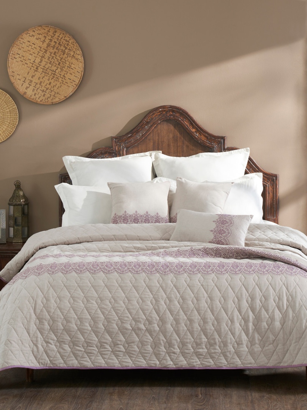

HOUMN Pink & White Embroidered Double King Bedding Set, Purple