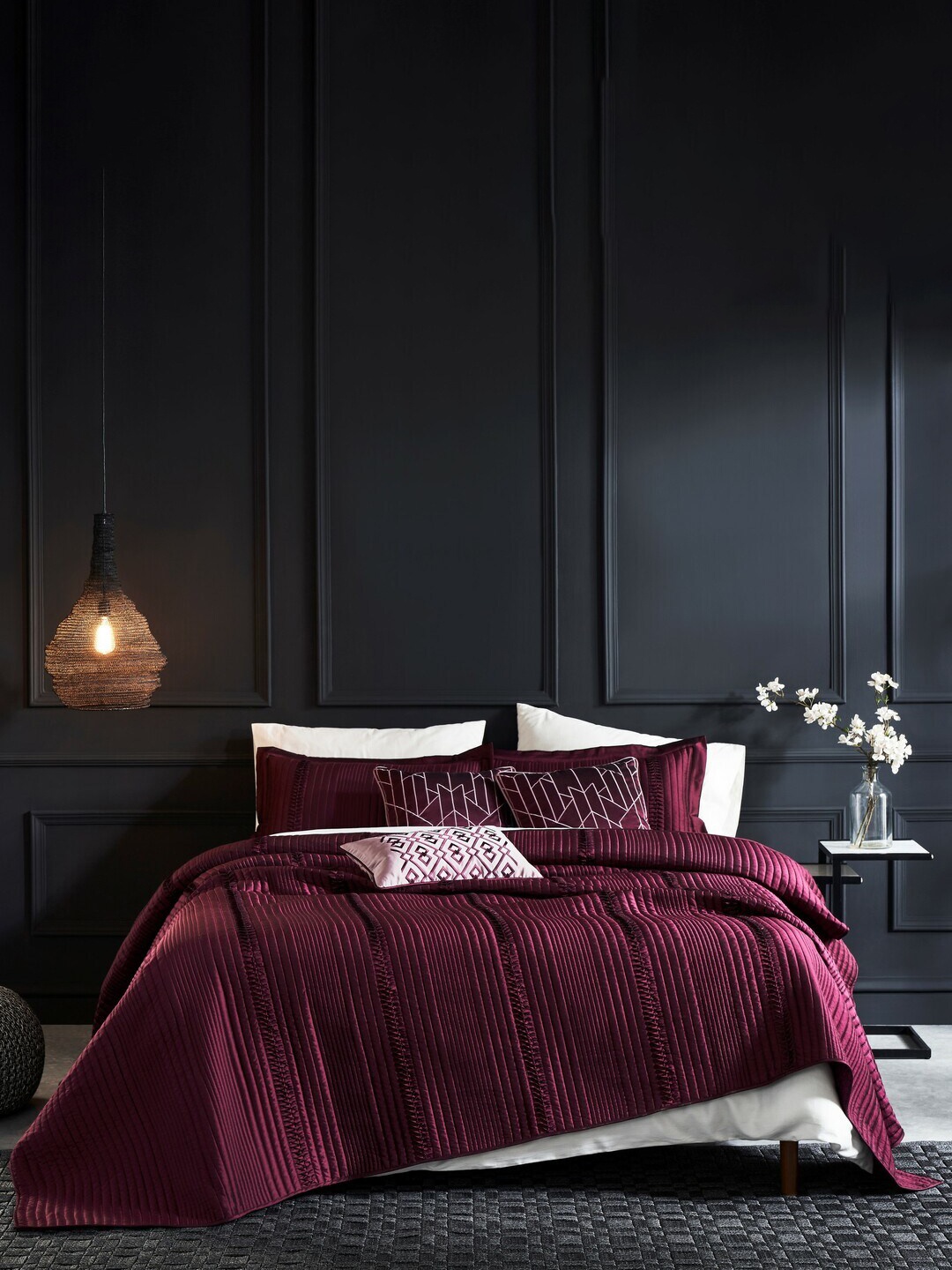 

HOUMN Iris Maroon 6 Pieces Cotton Embroidered Bedding Set