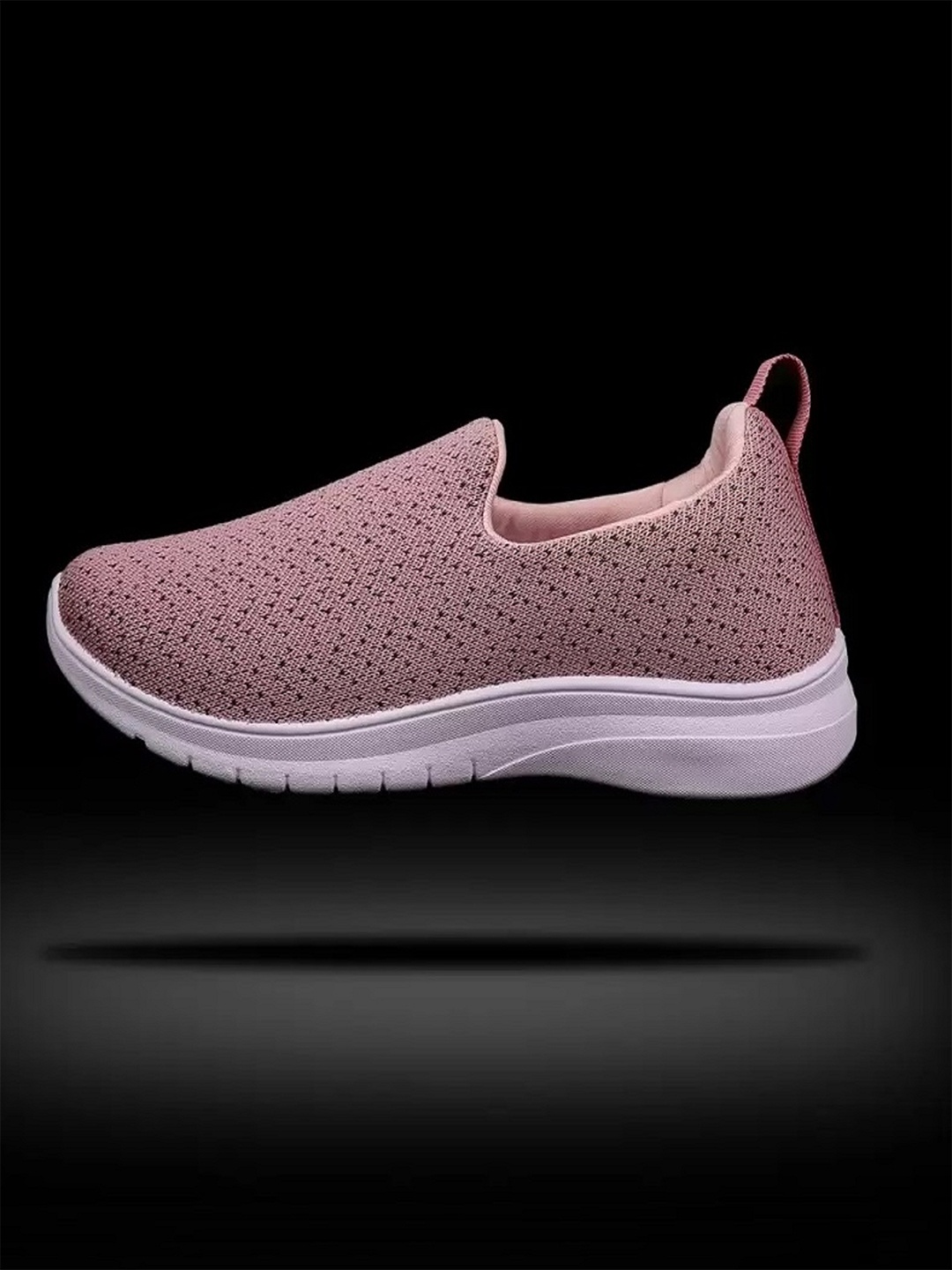 

FABBMATE Women Lightweight & Anti Skid Non-Marking Walking Shoes, Pink