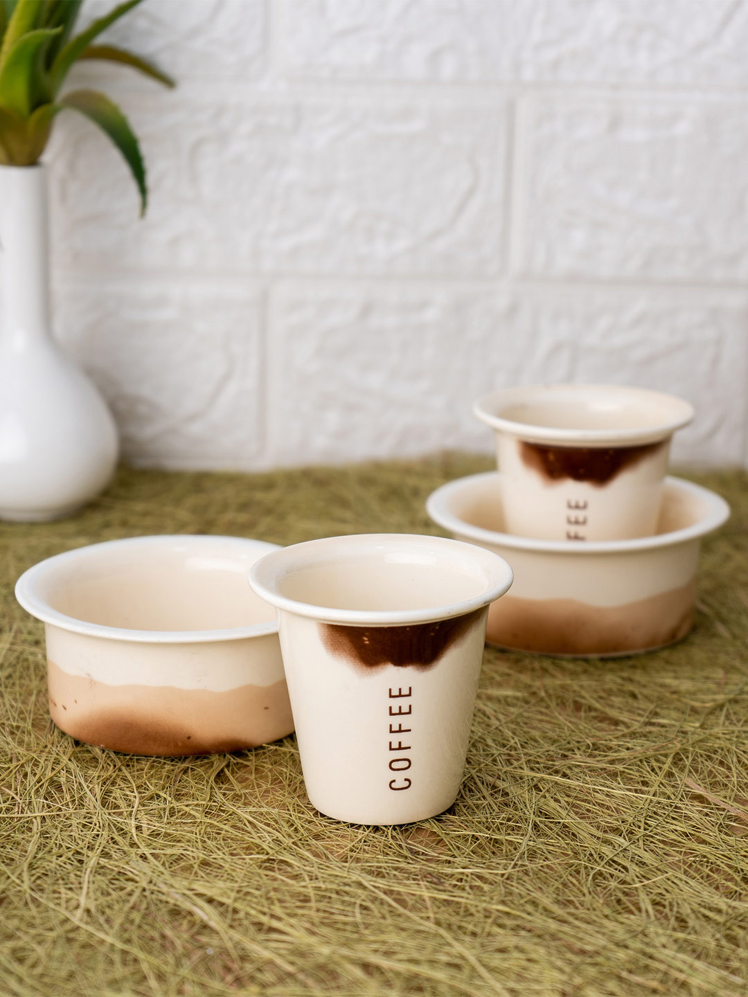 

CLAY CRAFT Beige & Brown 4 Pieces Printed Ceramic Glossy Tumblers and Dabara