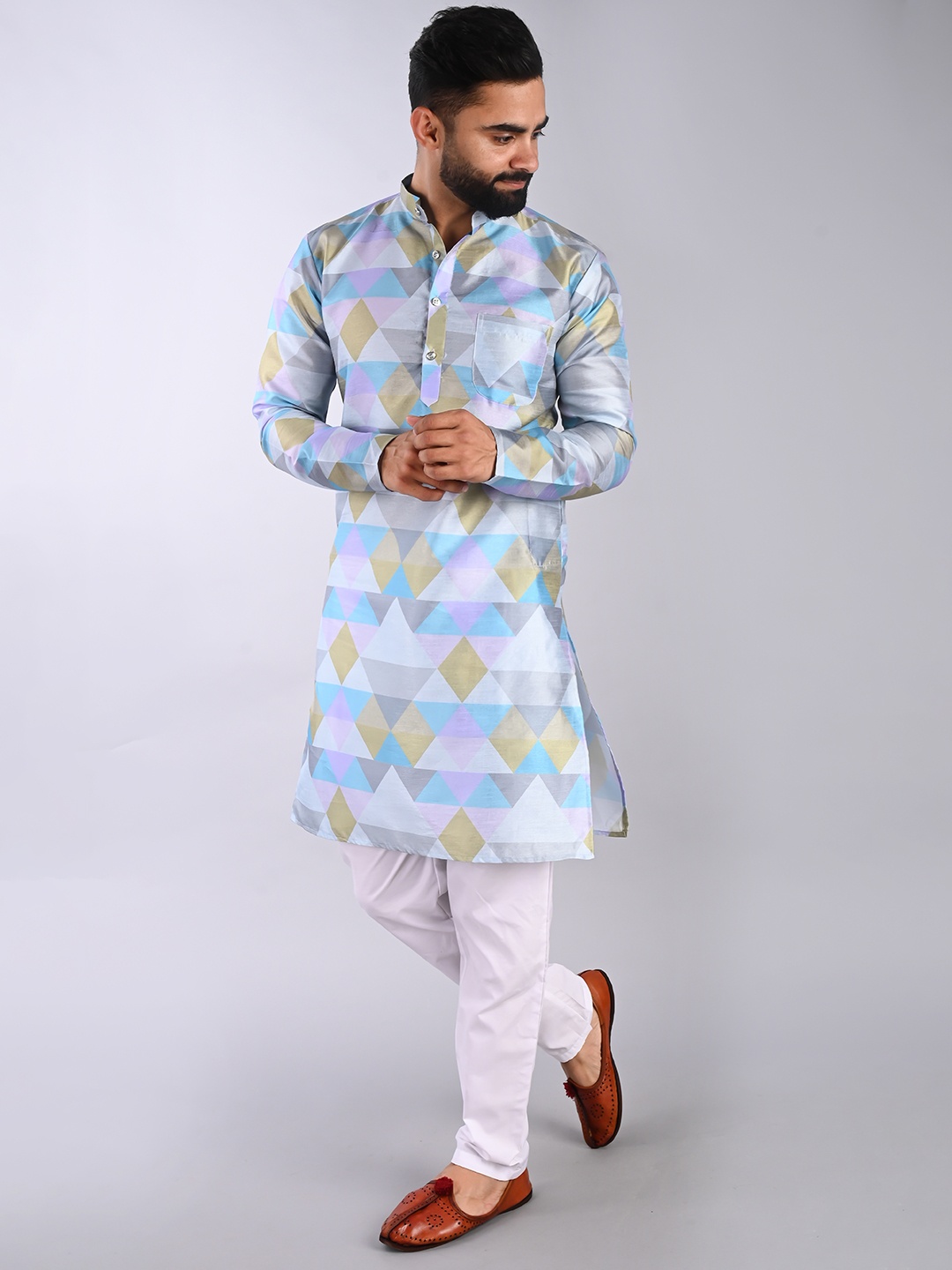 

FUBAR Geometric Printed Mandarin Collar Pure Cotton Kurta With Pyjamas, Grey