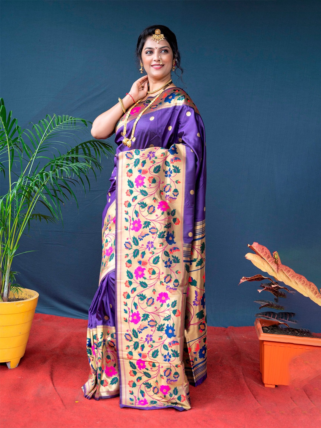 

AVANTIKA FASHION Polka Dots Woven Design Zari Pure Silk Paithani Saree, Purple