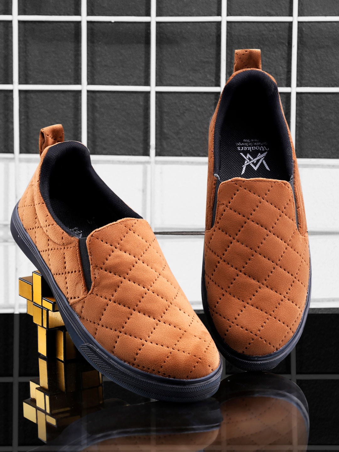

Woakers Men Patterned Waterproof Lining Slip-On Sneakers, Tan