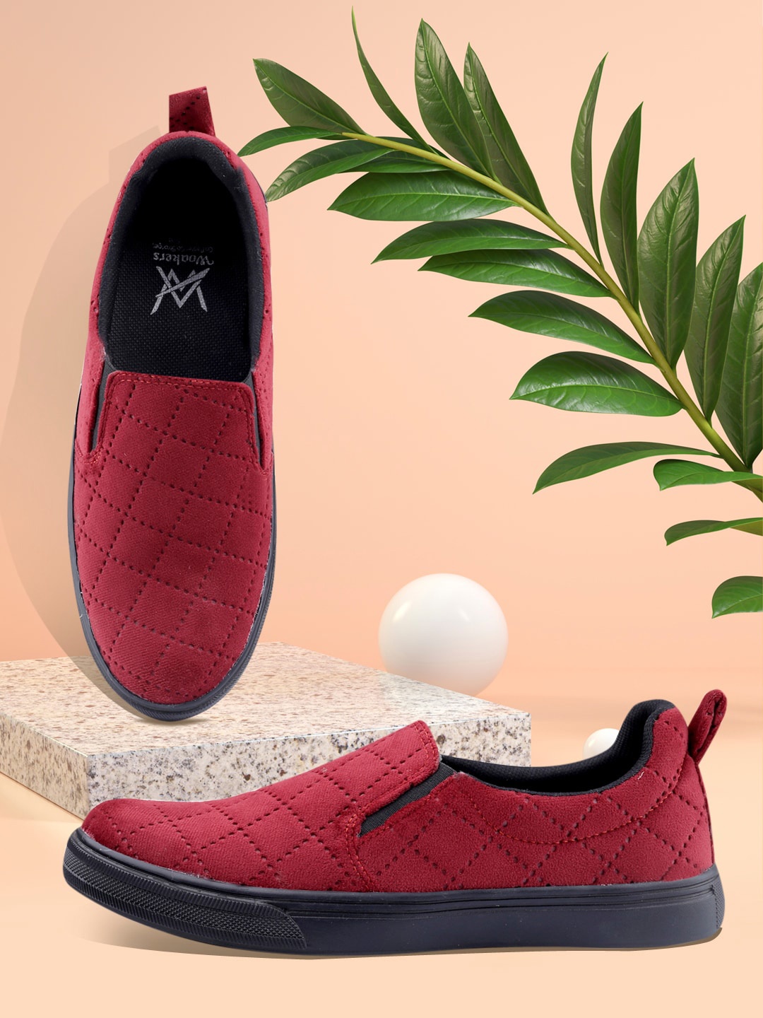 

Woakers Men Patterned Waterproof Lining Slip-On Sneakers, Red