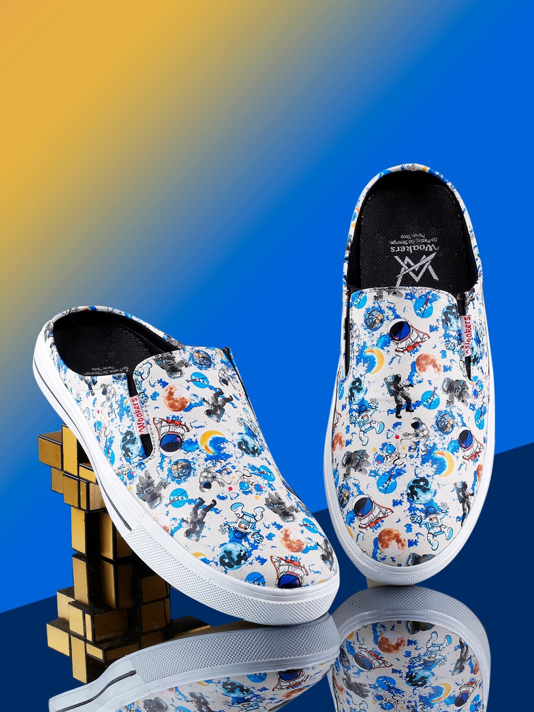 

Woakers Men Printed Waterproof Lining Mule Sneakers, White