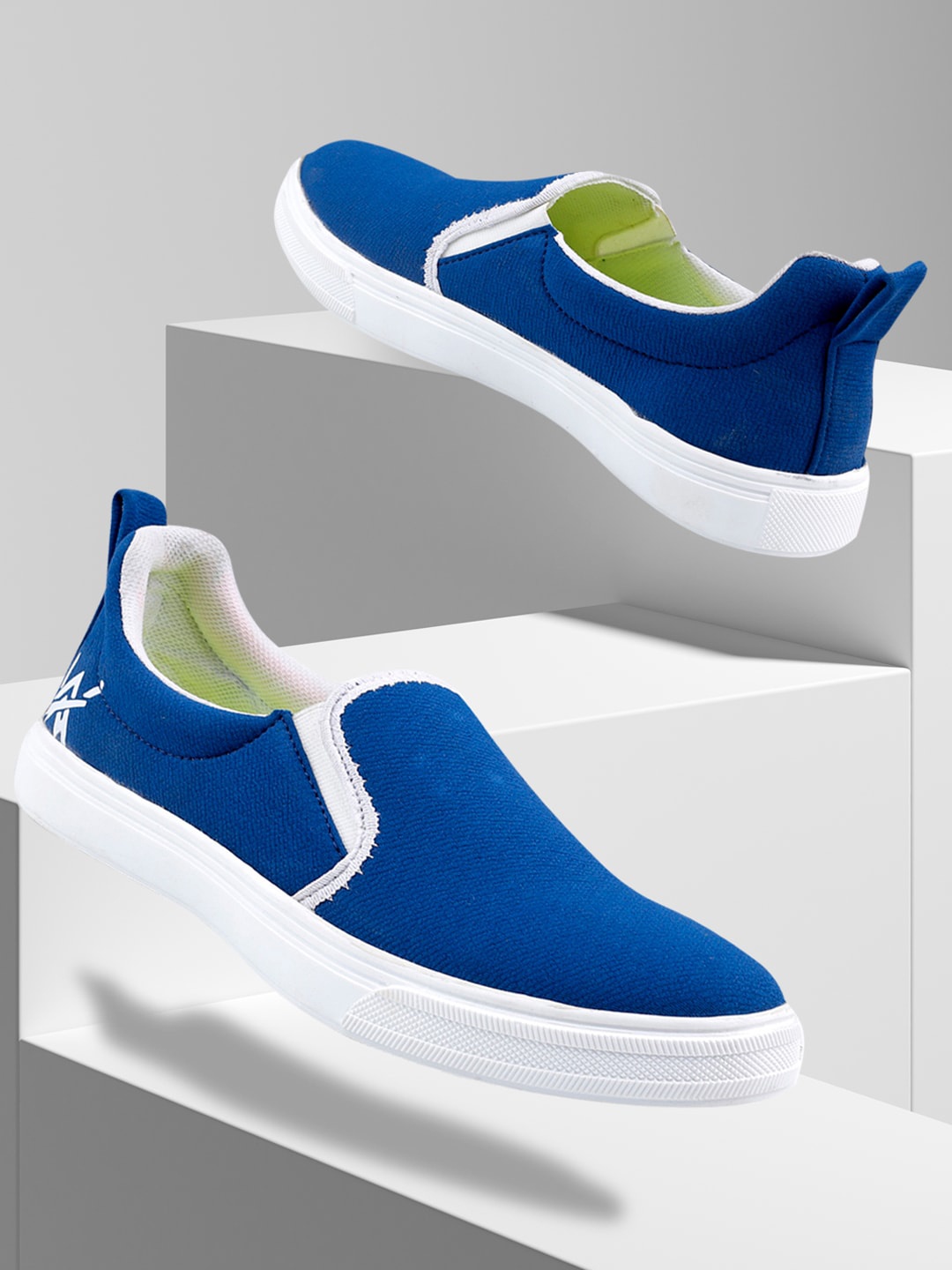 

Woakers Men Textured Waterproof Lining Slip-On Sneakers, Blue