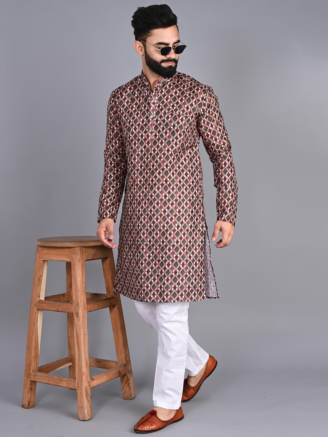 

FUBAR Ethnic Motifs Printed Pure Cotton Kurta with Pyjamas, Brown