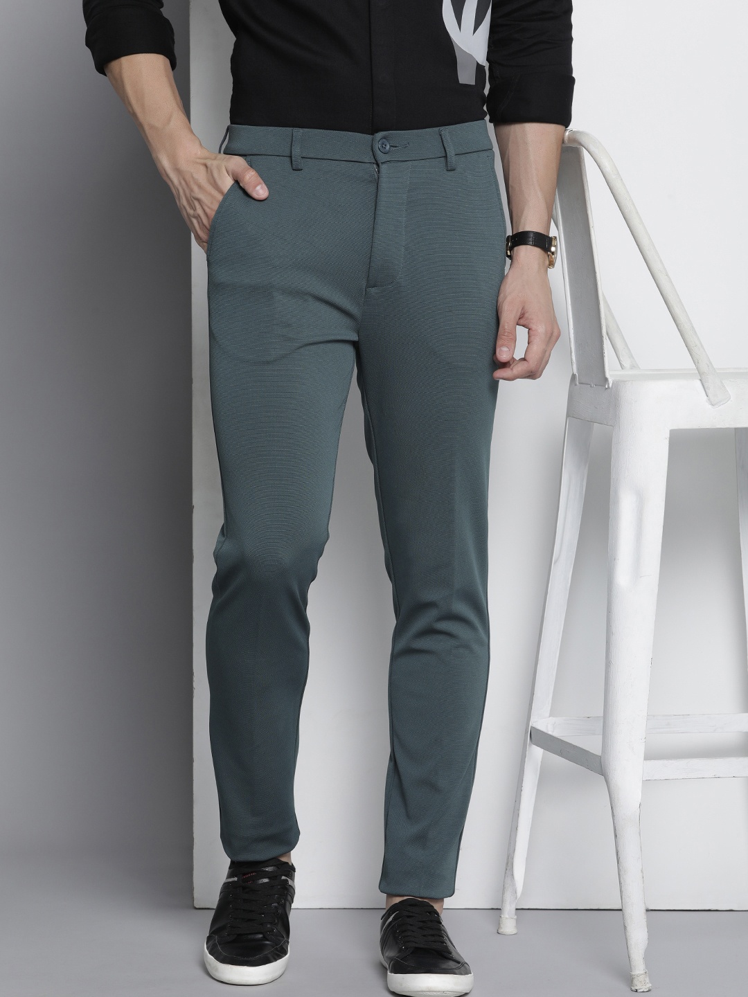

The Indian Garage Co. X Luxe Slim Fit Chinos Trousers, Grey