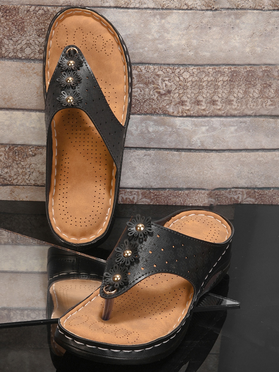 

BOOTCO Printed Laser Cuts Comfort Heels, Black