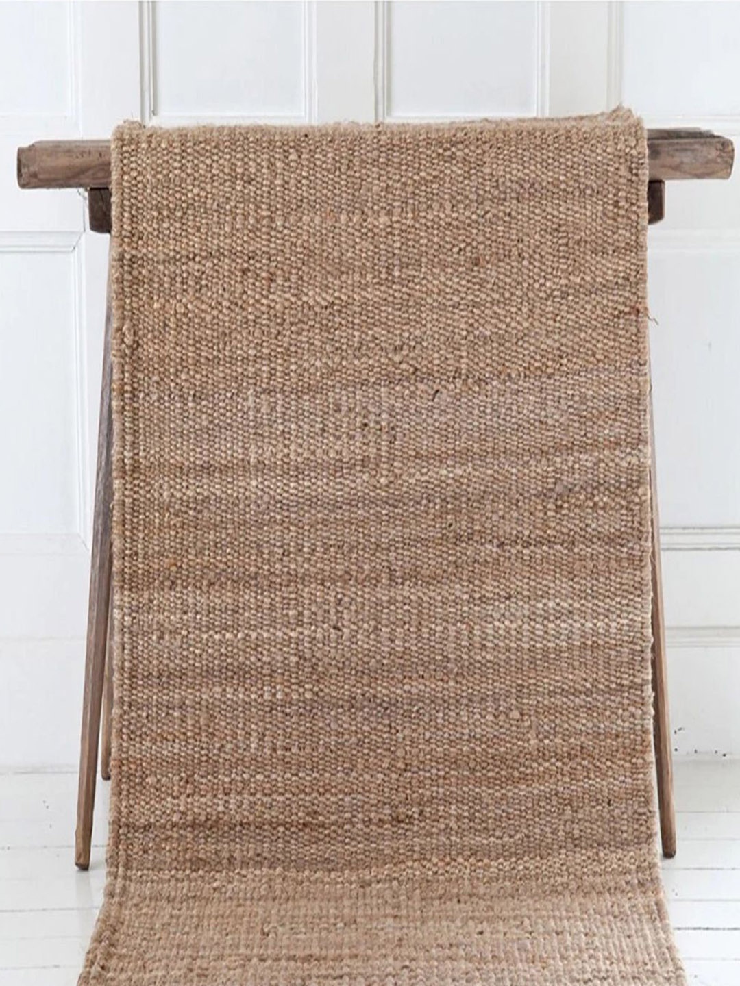 

THE HANDMADE FLAIR Brown Braided Jute Square Rug