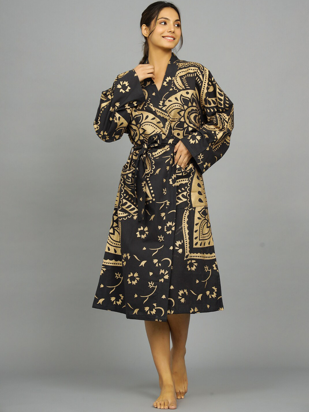 

HANDICRAFT PALACE Printed Cotton Bath Robe, Black