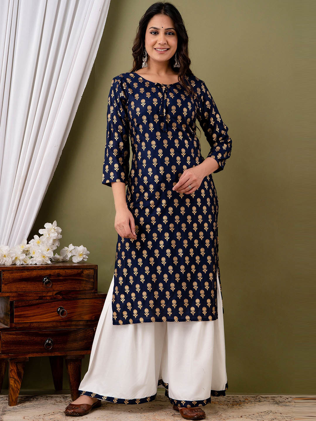 

Mialo fashion Ethnic Motifs Printed Regular Kurti with Palazzos & With Dupatta, Blue