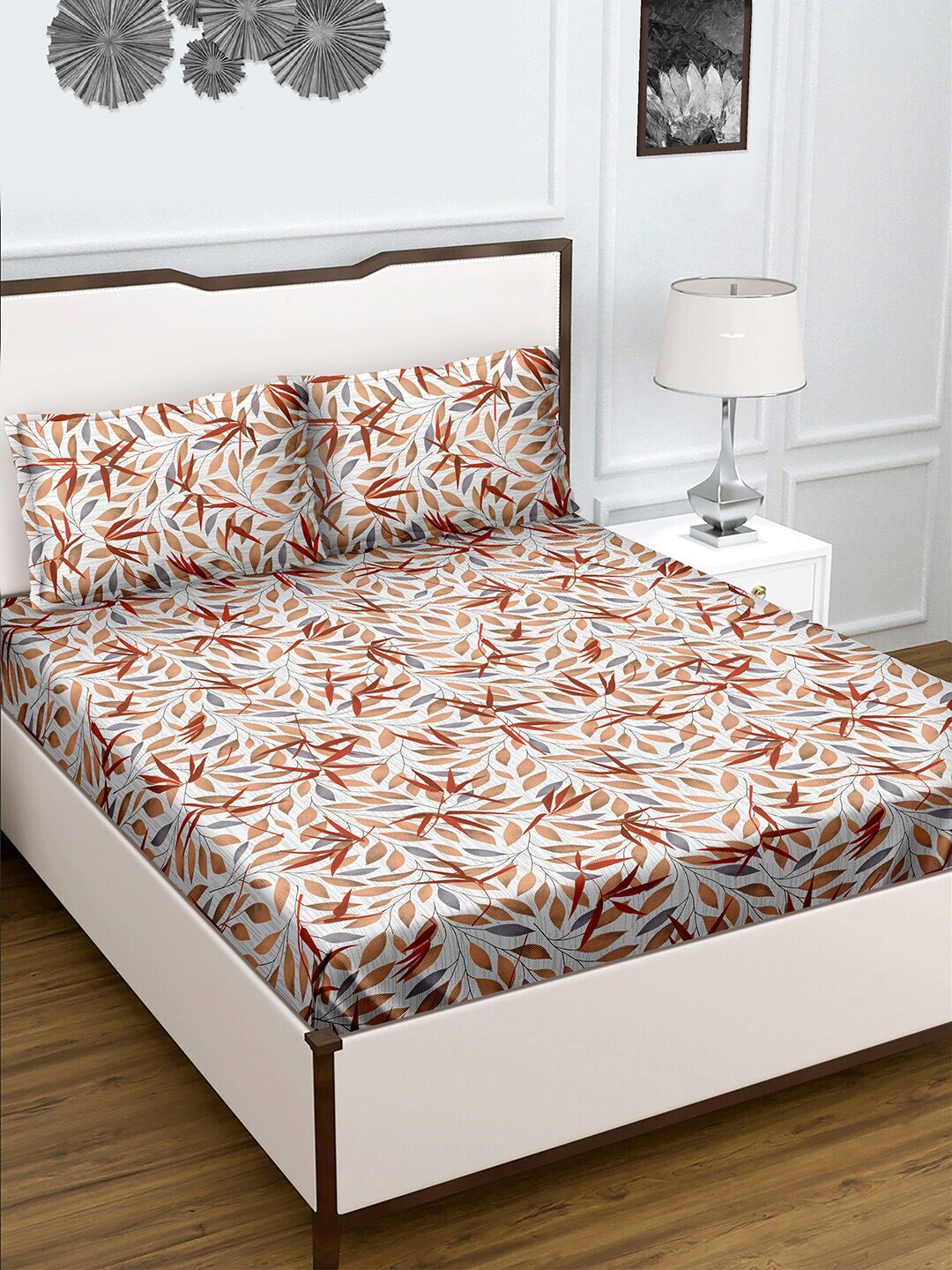 

HERE&NOW White & Brown Floral Printed 180 TC King Bedsheet With 2 Pillow Covers
