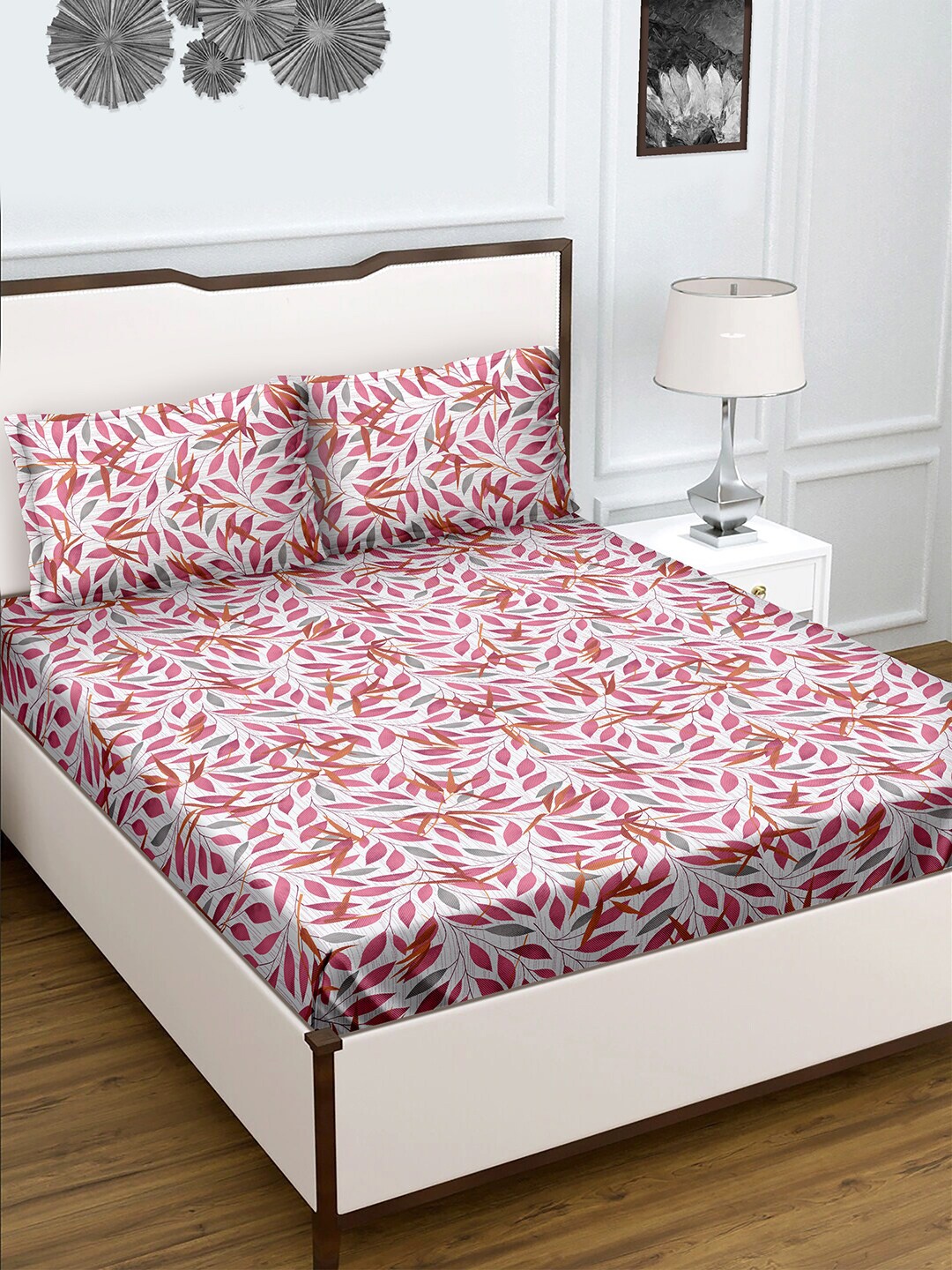 

HERE&NOW White & Pink Floral Printed 180 TC King Bedsheet With 2 Pillow Covers